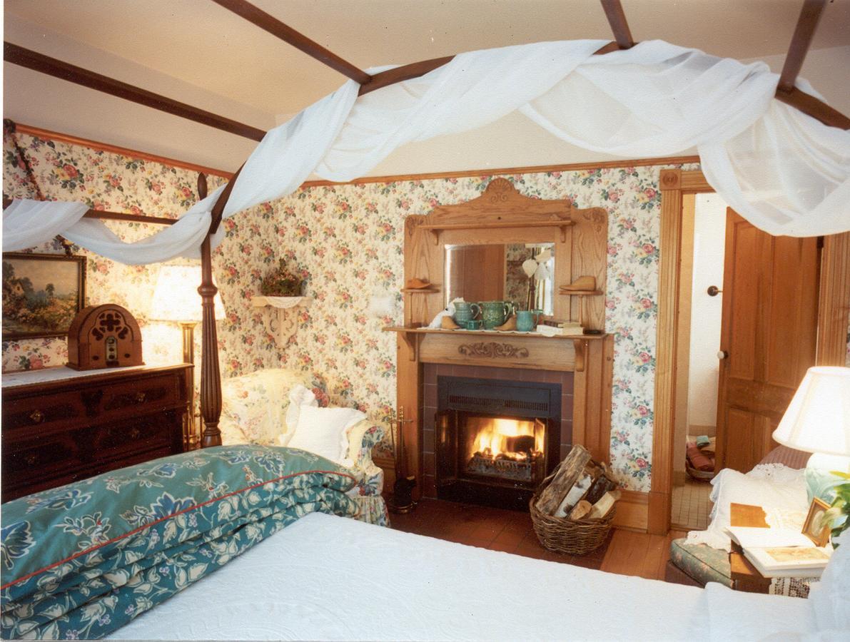 Inn White Lace Sturgeon Bay